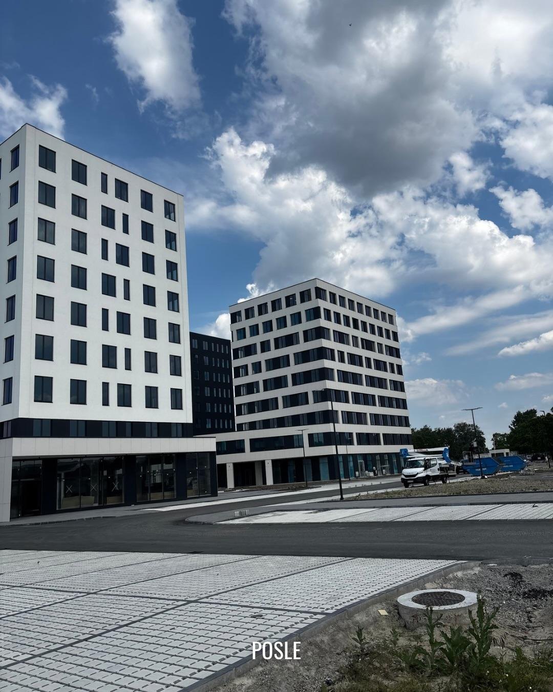 Uređen plato ispred poslovnog kompleksa